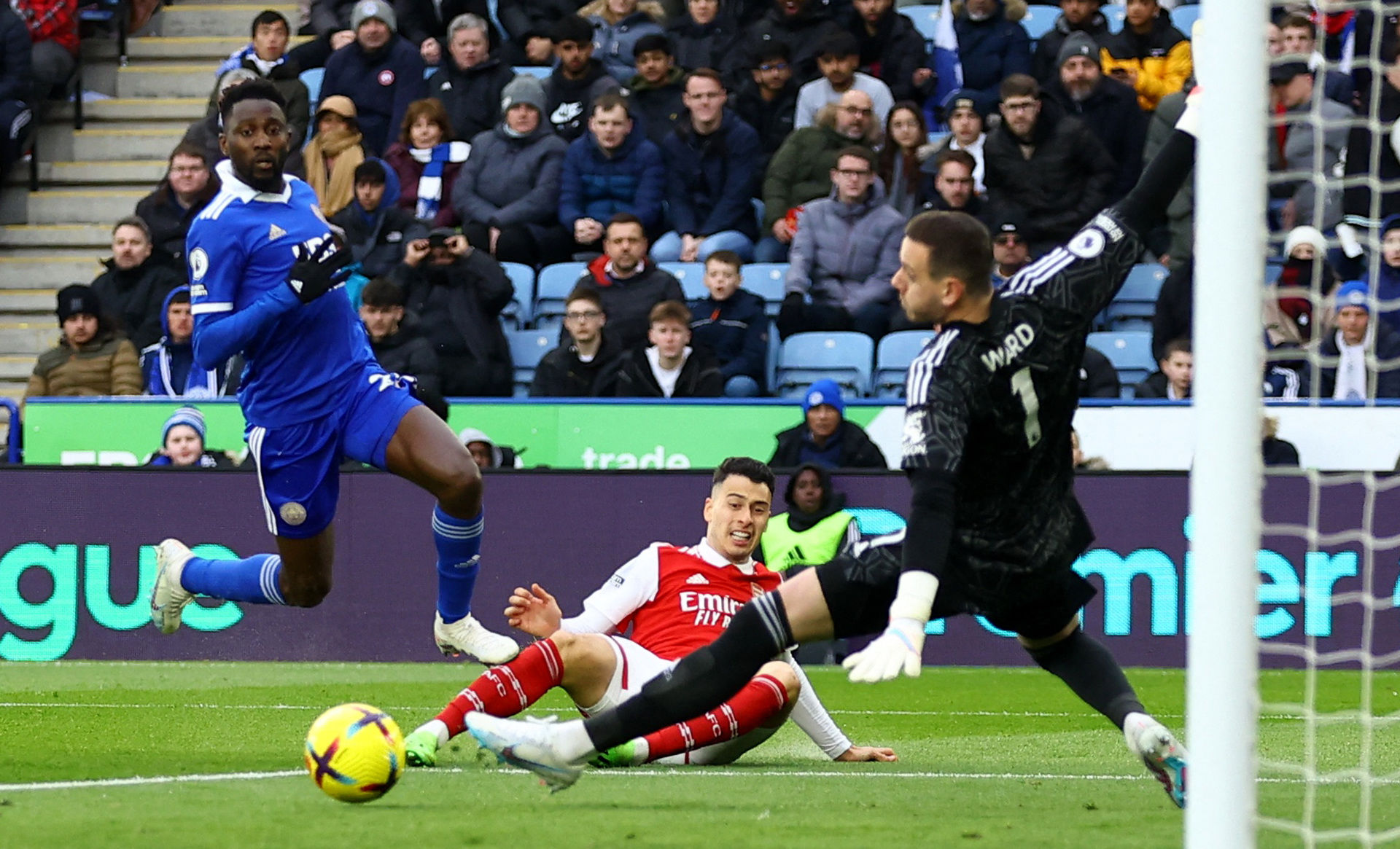 无论是在比 无论是在比